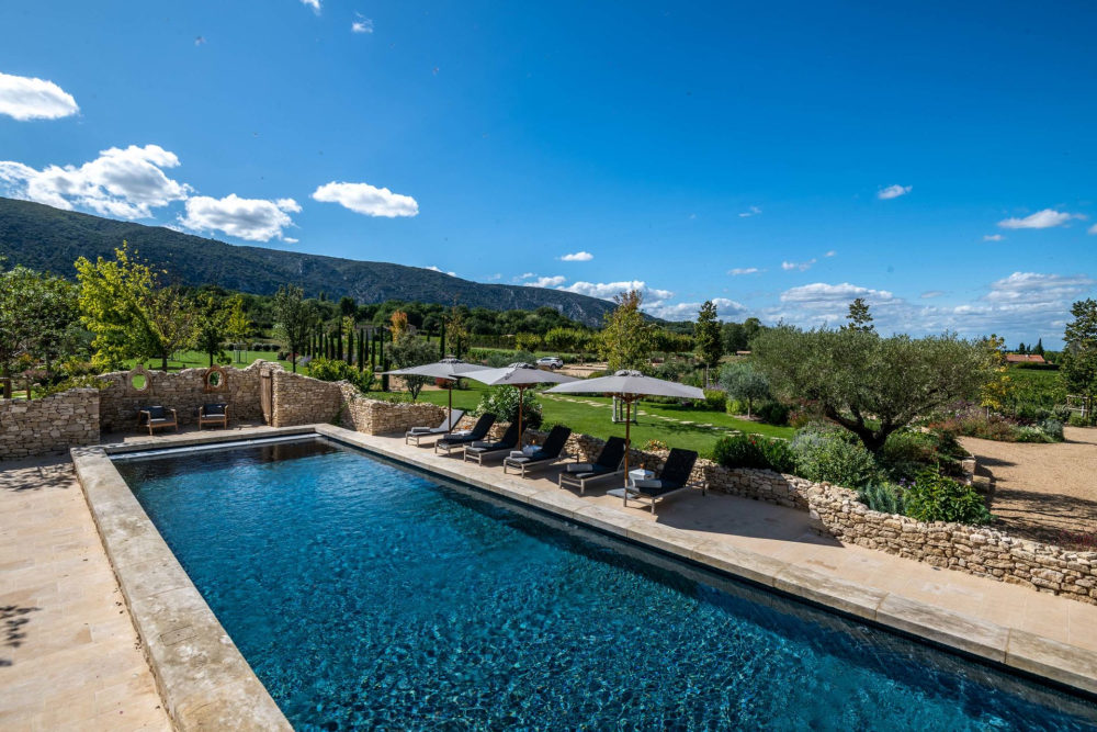 Photographs of Domaine du Lys villa in Provence - Image 36 of 45