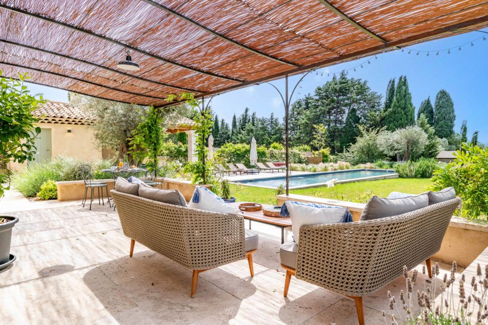 Photographs of Mas Mirabelle villa in Provence - Image 3 of 43