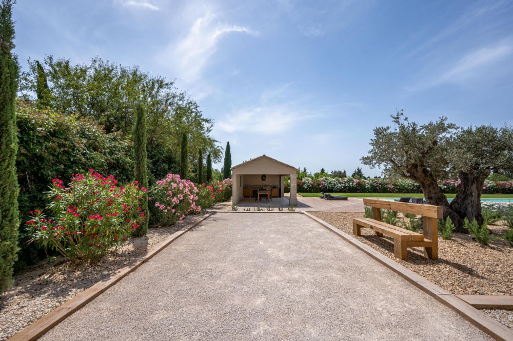 Photographs of Mas des Alizées villa in Provence - Image 15 of 33
