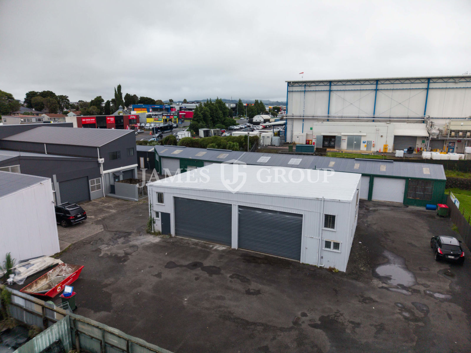 Refurbished 100m² Units On Great South Road