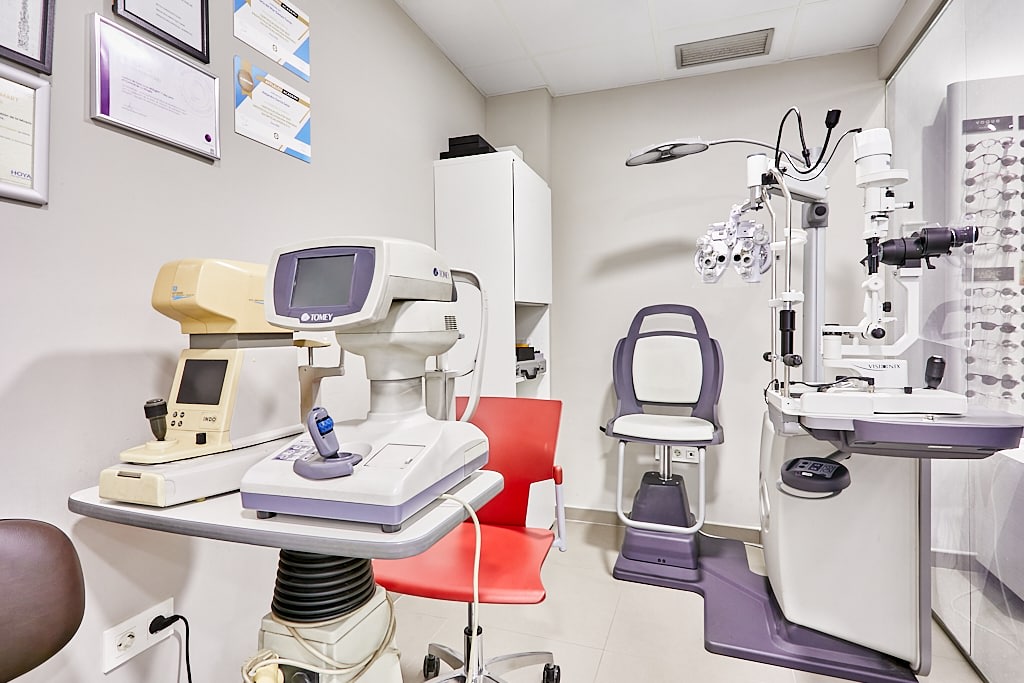 Tienda Óptico C.C. CARREFOUR MACARENA - RONDA URBANA NORTE S/N 41015 SEVILLA interior