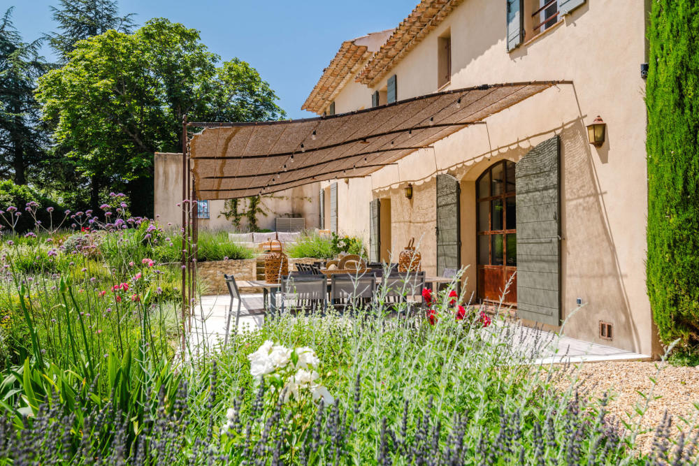 Photographs of Mas Ambre villa in Provence - Image 4 of 51