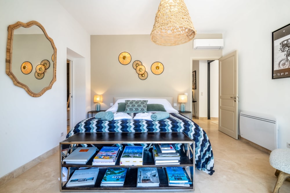 Photographs of Mas de la Caume villa in Provence - Image 15 of 52