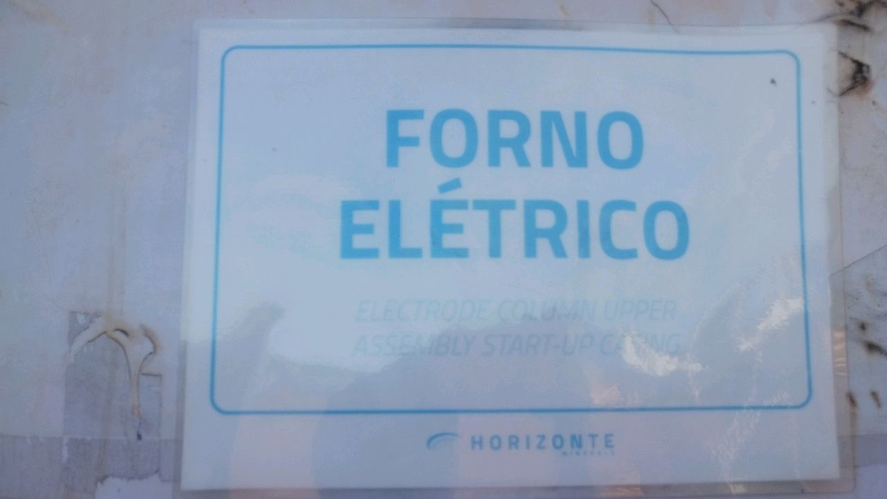 Lot with 12 Eletrode Startu-up Casing
