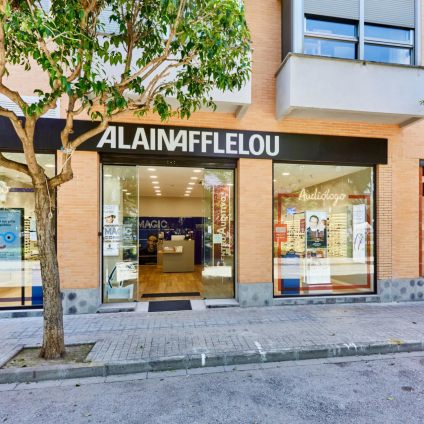 Tienda Óptico Avinguda de La Mediterrània, 15 46113 Montcada