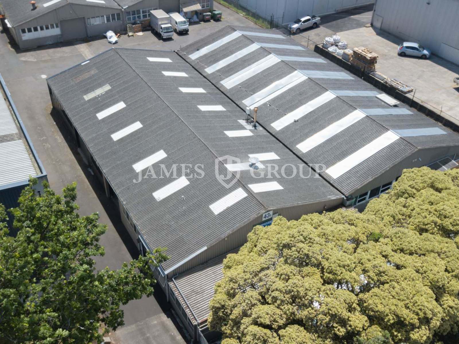 Mangere Bridge Industrial Unit With Gas