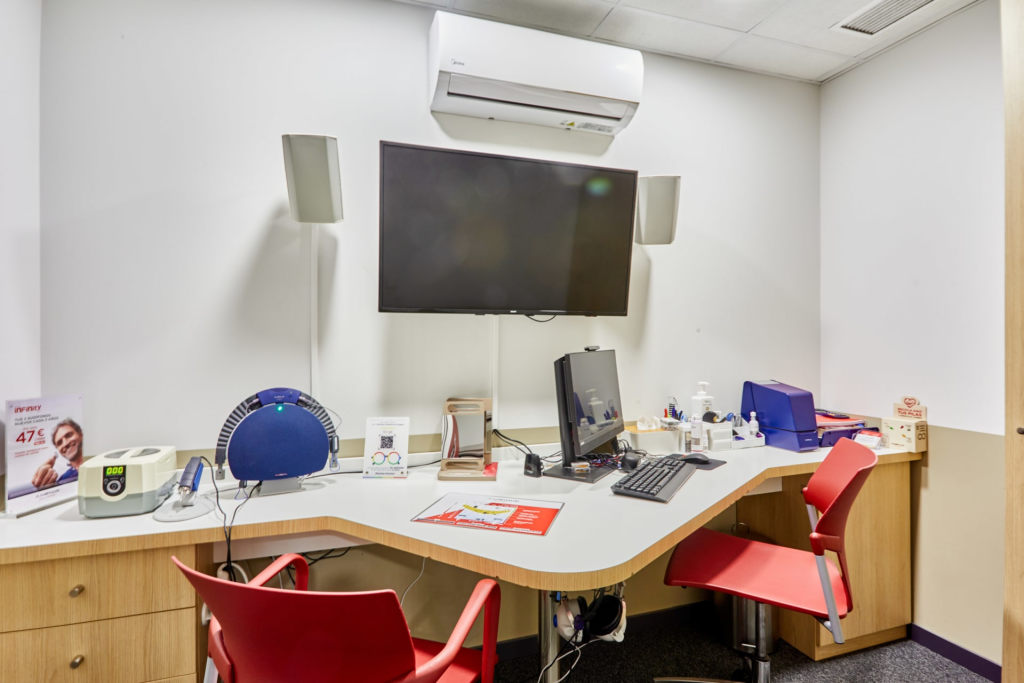 Tienda audiólogo Ctra. Boadilla, Km 1 28223 Pozuelo de Alarcón interior