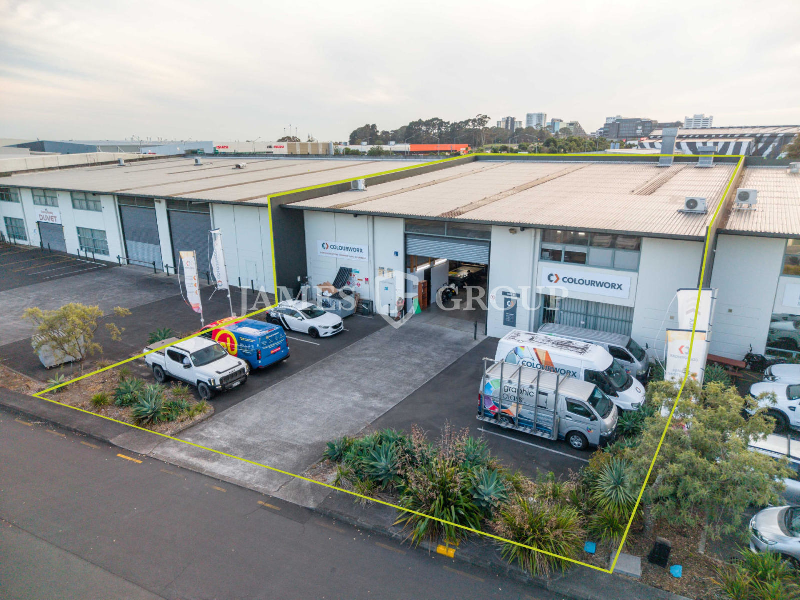 Own A Versatile 635m² Industrial Property | Wiri