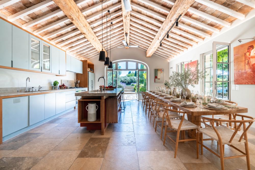 Photographs of Mas du Cardinal villa in Provence - Image 4 of 49