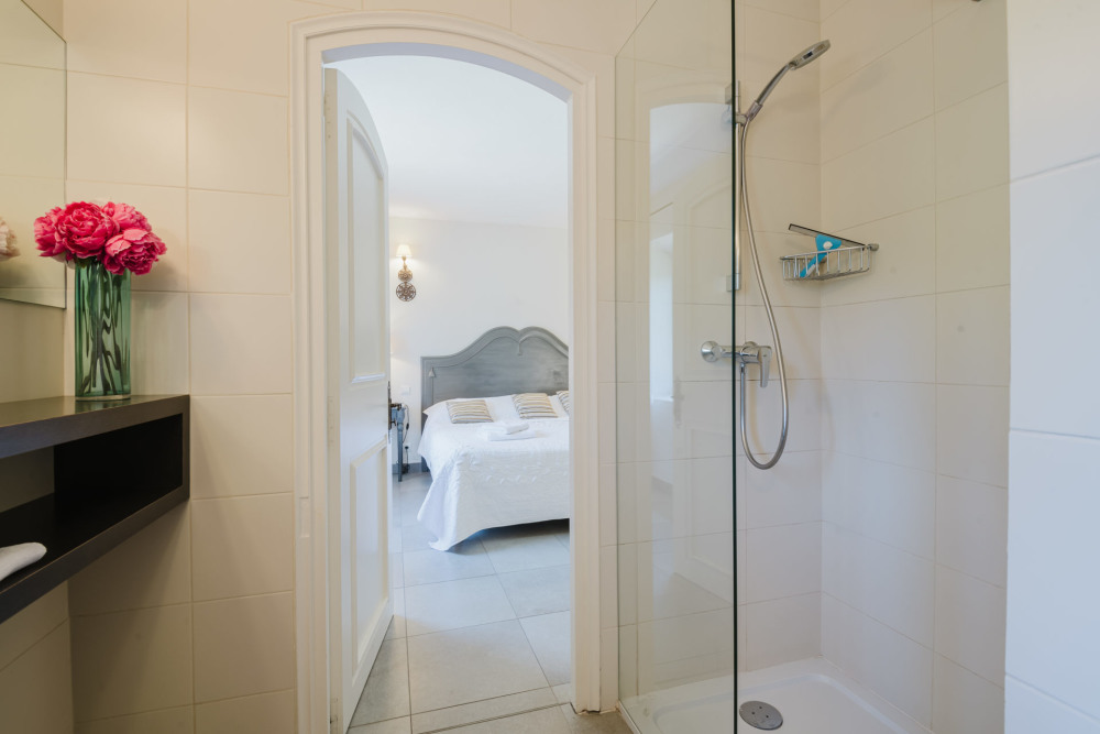 Photographs of Mas des Nénuphars4 villa in Provence - Image 23 of 44