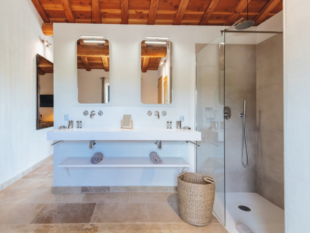 Photographs of Mas de l’Atlas villa in Provence - Image 27 of 45