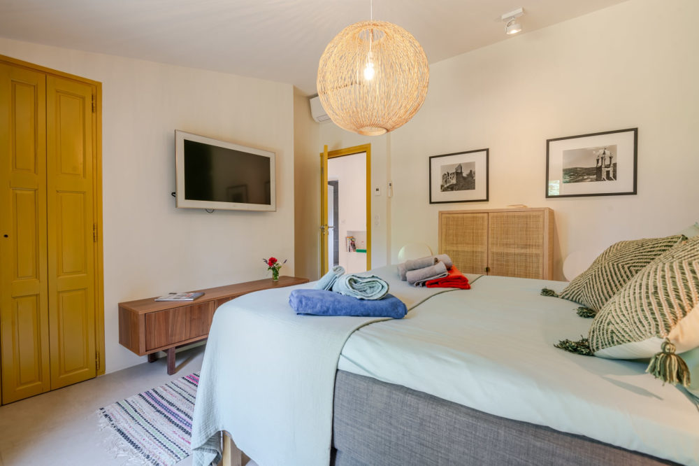 Photographs of Mas de la Plume villa in Provence - Image 29 of 39
