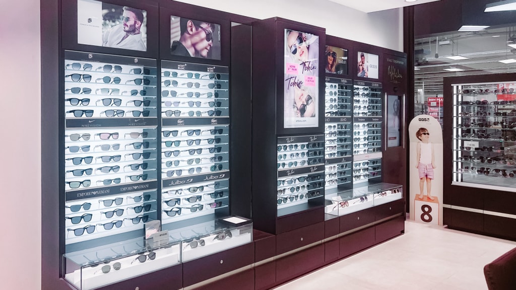 Magasin Opticien C.C. Carrefour 01170 SÉGNY intérieur