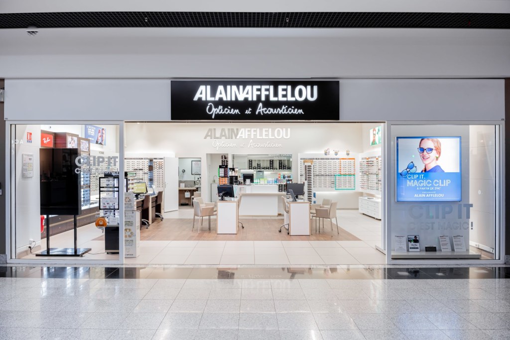 Magasin Opticien C.C. Carrefour - avenue de Bourgogne 21800 QUETIGNY extérieur
