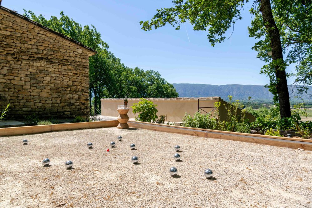 Photographs of A l’ombre des Chênes villa in Provence - Image 30 of 35