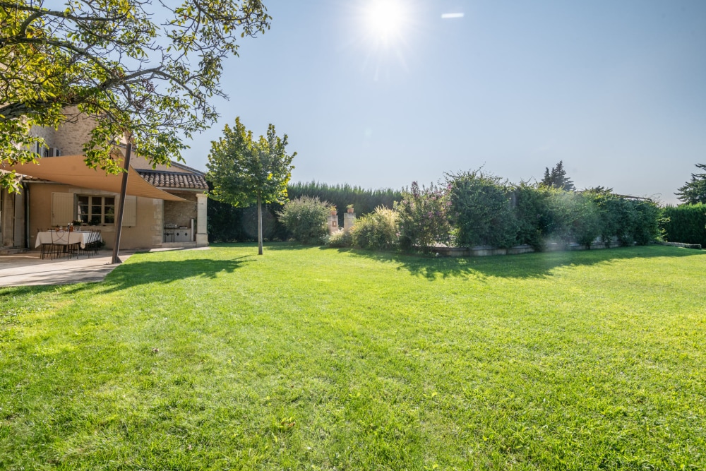 Photographs of Mas du Menuisier villa in Provence - Image 17 of 45