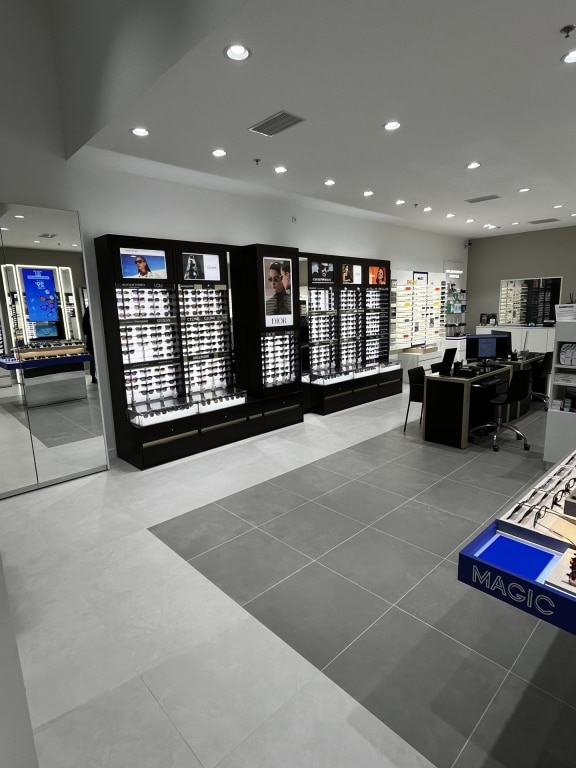 Magasin Opticien C.C. Leclerc 31700 BLAGNAC intérieur