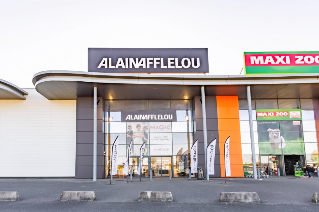 Magasin Opticien C.C. Carrefour - ville Haute 77130 MONTEREAU-FAULT-YONNE