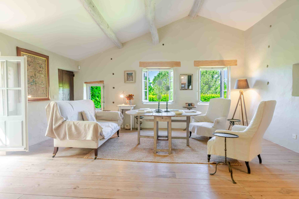 Photographs of Mas des Roses villa in Provence - Image 17 of 44