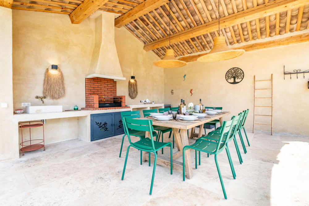 Photographs of Mas Mirabelle villa in Provence - Image 41 of 43