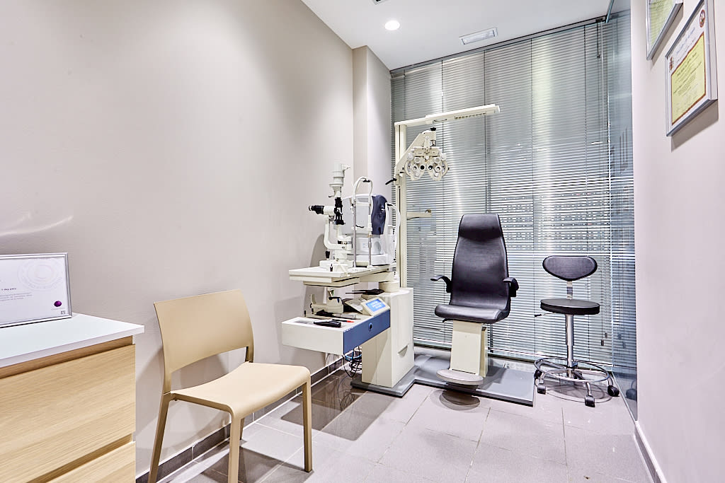 Tienda Óptico Calle Beethoven 5 29004 Málaga interior