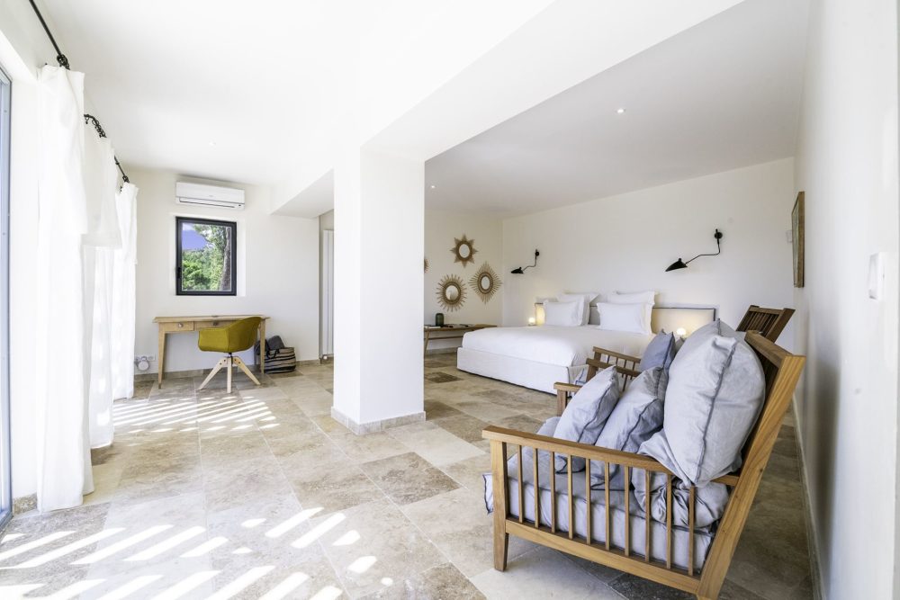 Photographs of Villa Infinity villa in Provence - Image 24 of 57