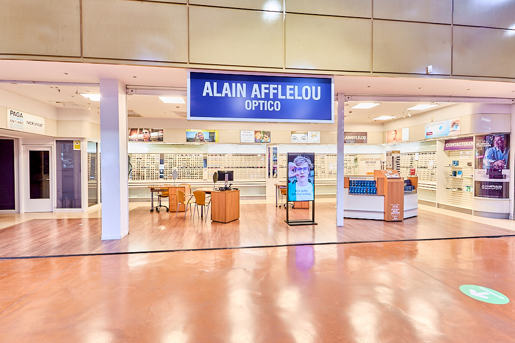 Tienda Óptico C.C. CARREFOUR LUCENA - POL. LOS POLVILLARES  C/ MANZANA  1 14900 LUCENA