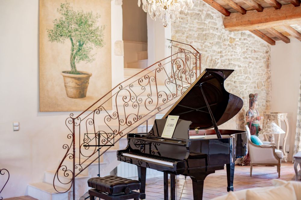 Photographs of Mas du Real villa in Provence - Image 8 of 36