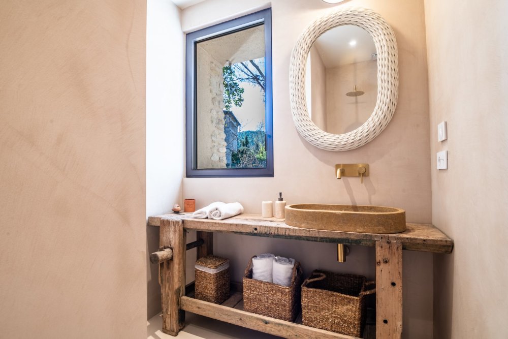 Photographs of Mas Cristal villa in Provence - Image 22 of 44
