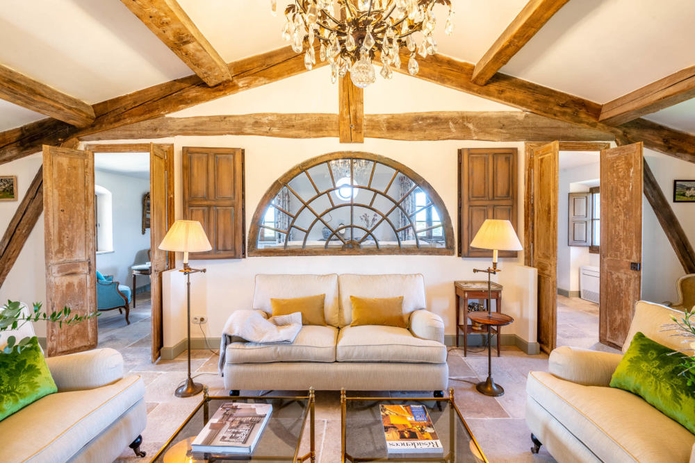 Photographs of Domaine du Lys villa in Provence - Image 16 of 45