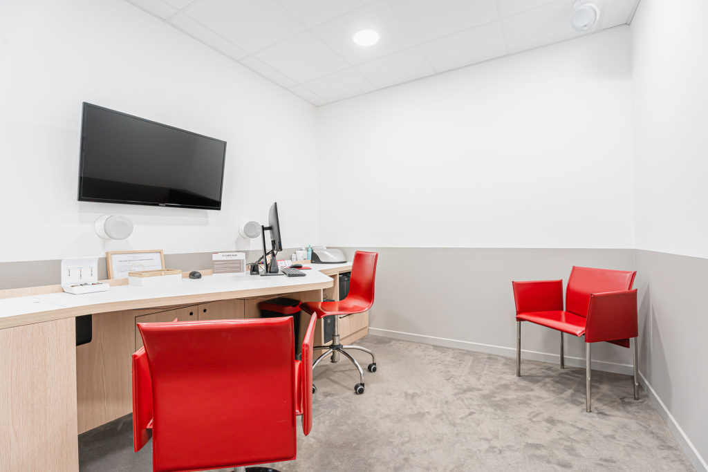 Magasin audioprothesiste 34 avenue Charles de Gaulle 17300 ROCHEFORT intérieur
