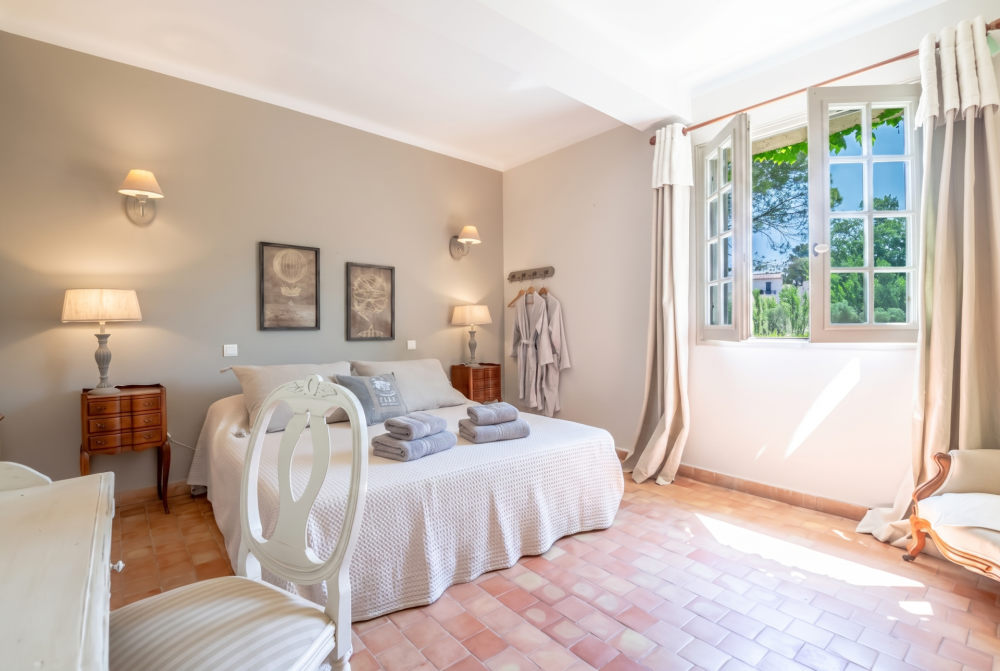Photographs of Le Mas de Gancel villa in Provence - Image 23 of 41