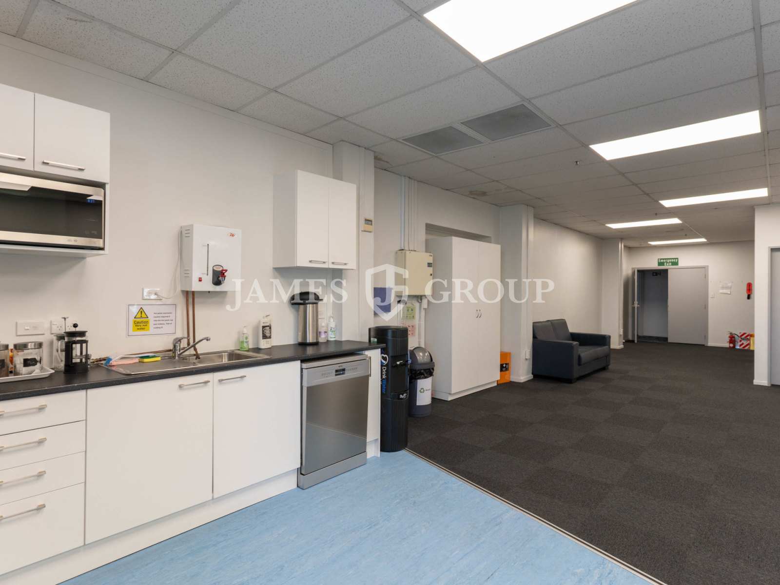 Prime 268m² Office With Parking