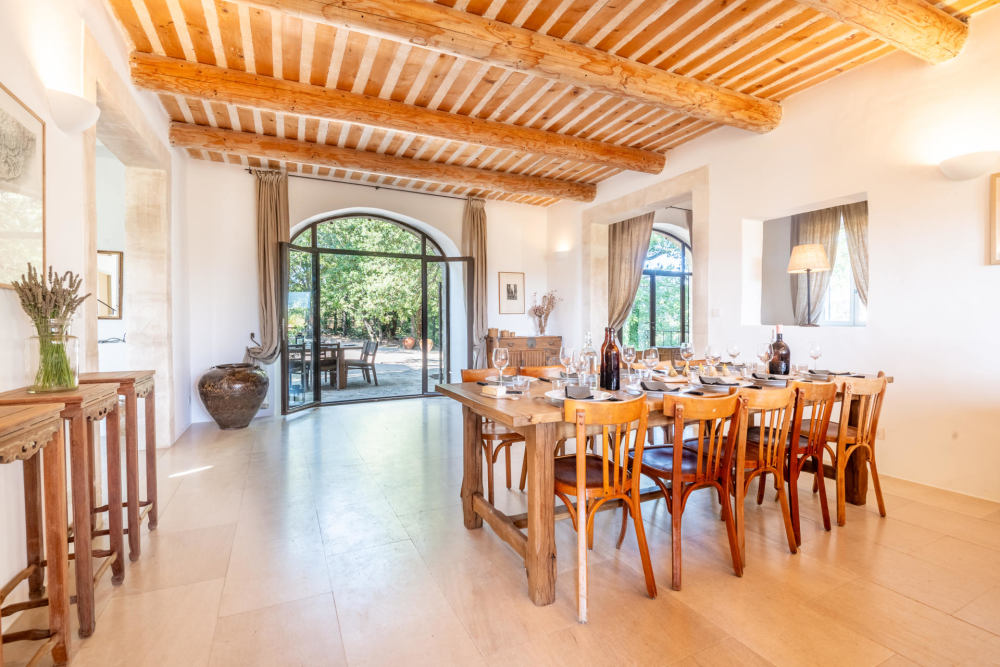Photographs of Mas les Gardiols villa in Provence - Image 11 of 43