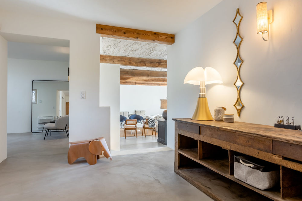 Photographs of Mas la Mirande villa in Provence - Image 28 of 49