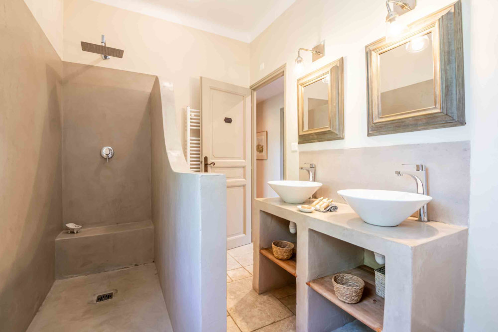 Photographs of Le Mas de Gancel villa in Provence - Image 25 of 41