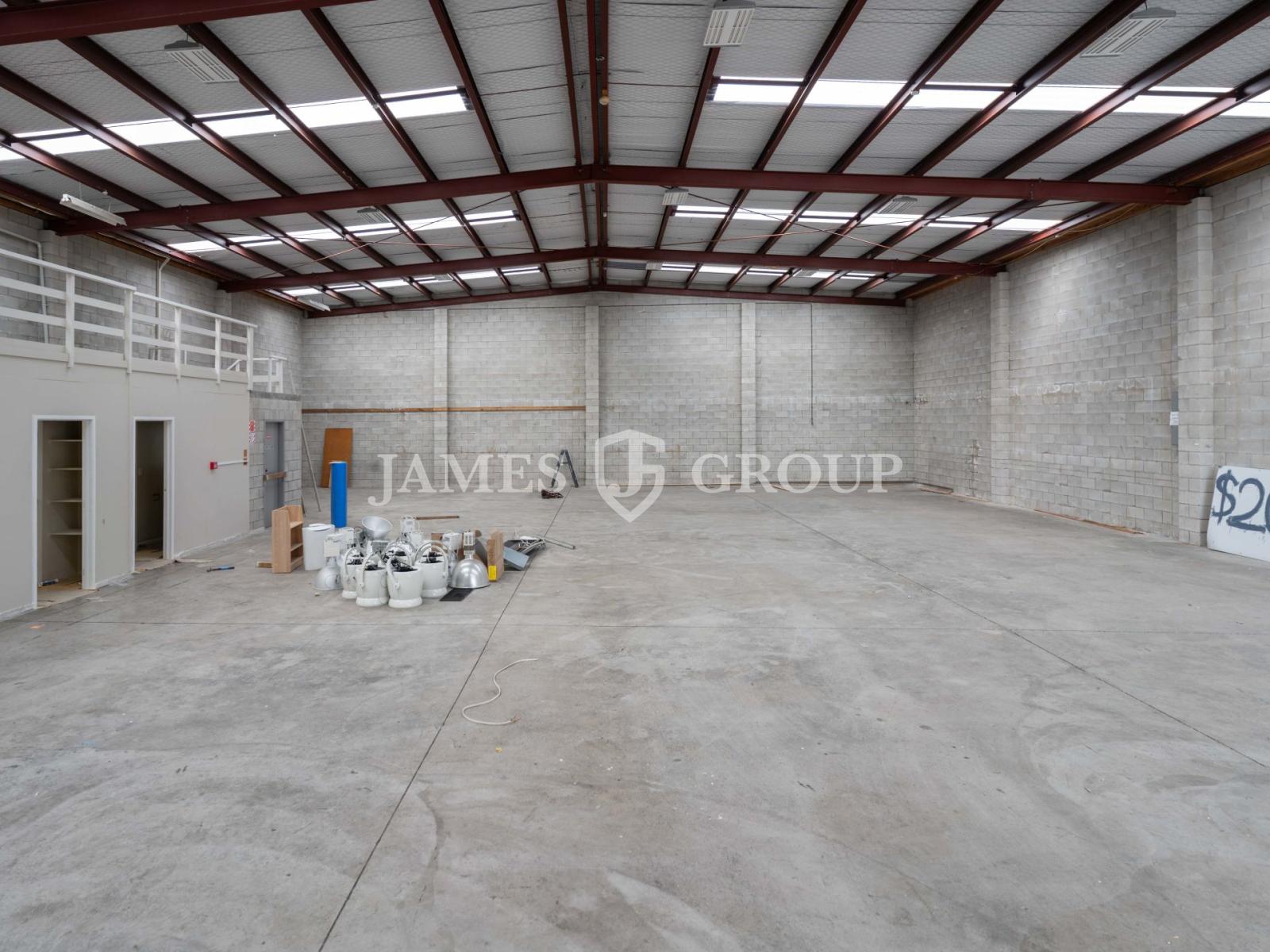 Functional 667m² Penrose | Container Capacity
