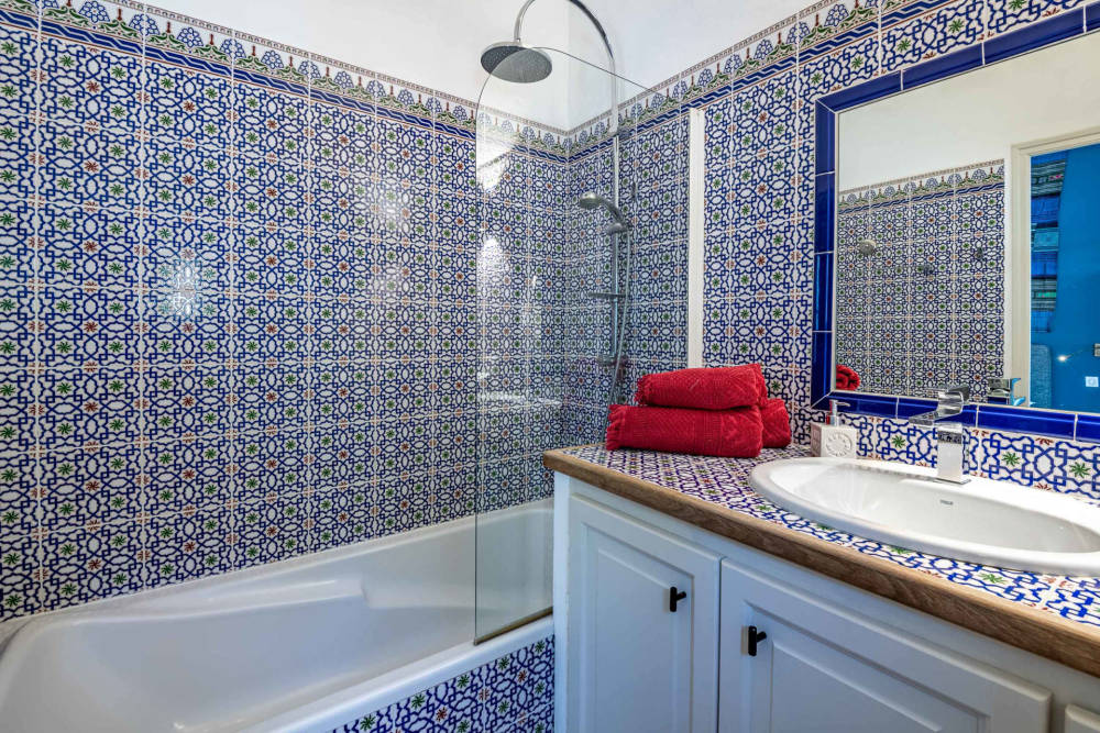 Photographs of Mas de la Salamandre villa in Provence - Image 51 of 57