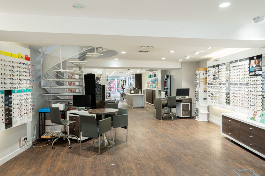 Magasin Opticien 60 rue des Clefs 68000 COLMAR intérieur