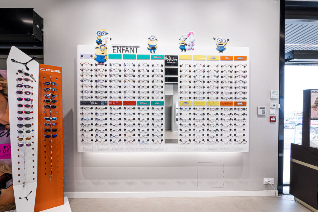 Magasin Opticien 863 avenue Joël Pilon 12740 SÉBAZAC-CONCOURÈS intérieur