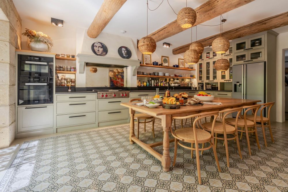 Photographs of Mas du Poète villa in Provence - Image 9 of 39
