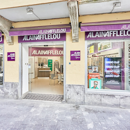 Tienda Óptico Plaza de Los Fueros, s/n 20100 RENTERIA