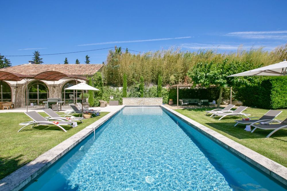 Photographs of Mas des Marguerites villa in Provence - Image 3 of 43