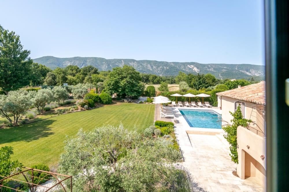 Photographs of Bastide de Blanche villa in Provence - Image 5 of 60