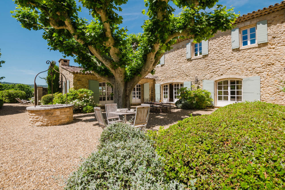 Photographs of Mas du Fournil villa in Provence - Image 16 of 47