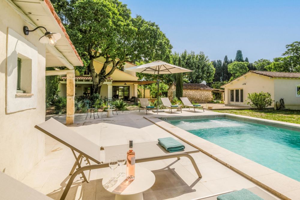 Photographs of Bijou de Paradou villa in Provence - Image 11 of 36