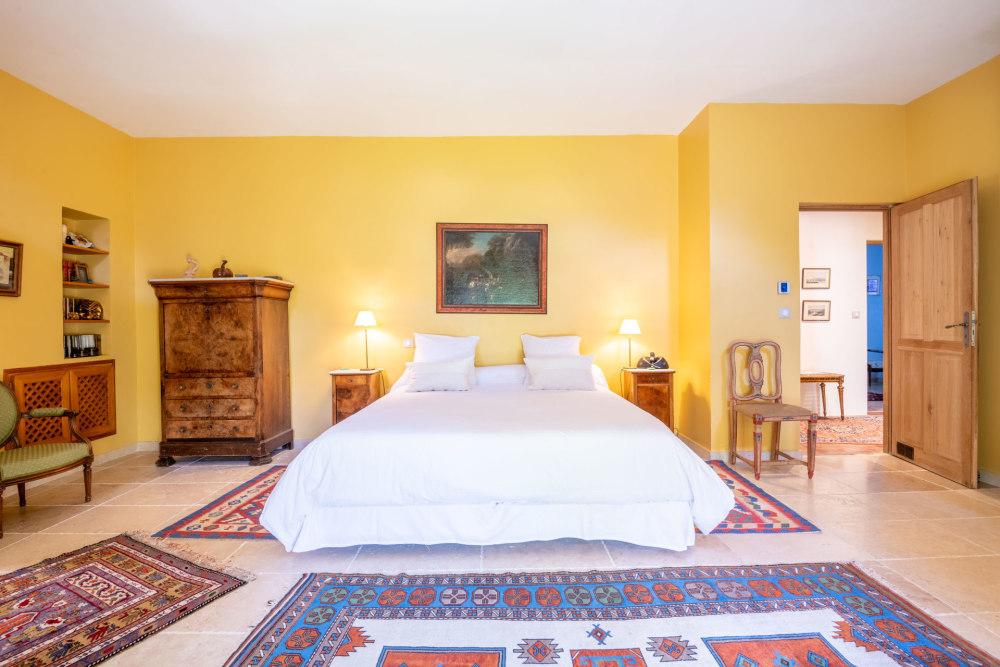 Photographs of Mas de Montolivet villa in Provence - Image 32 of 42