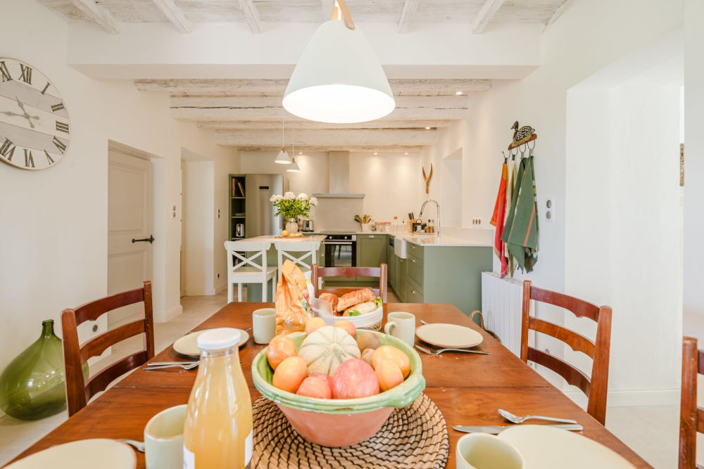 Photographs of Bijou de Paradou villa in Provence - Image 8 of 36