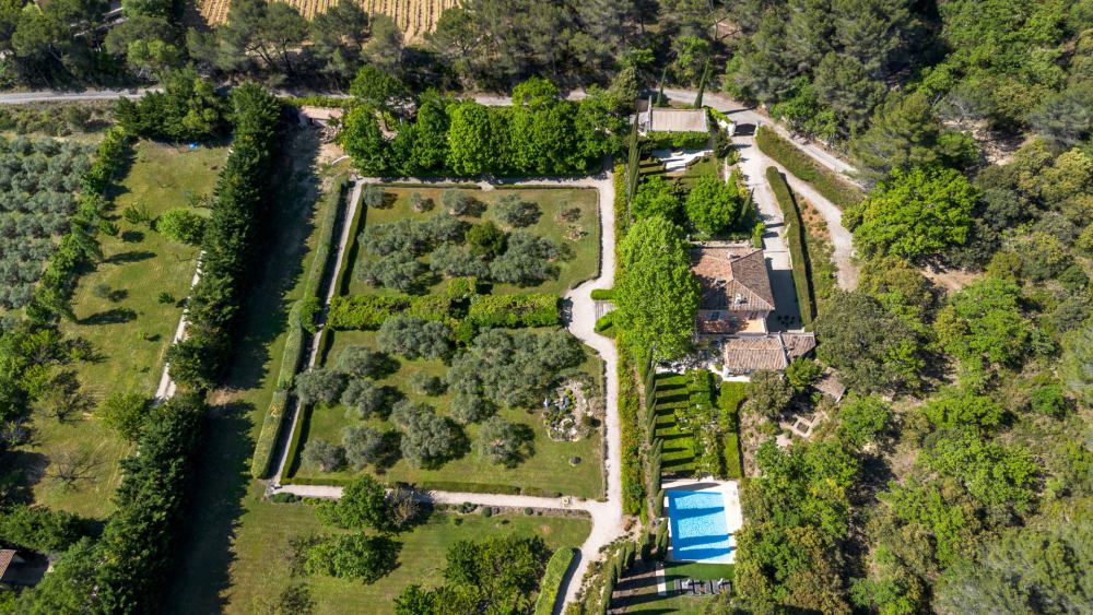 Photographs of Bastide Des Jardins villa in Provence - Image 51 of 52