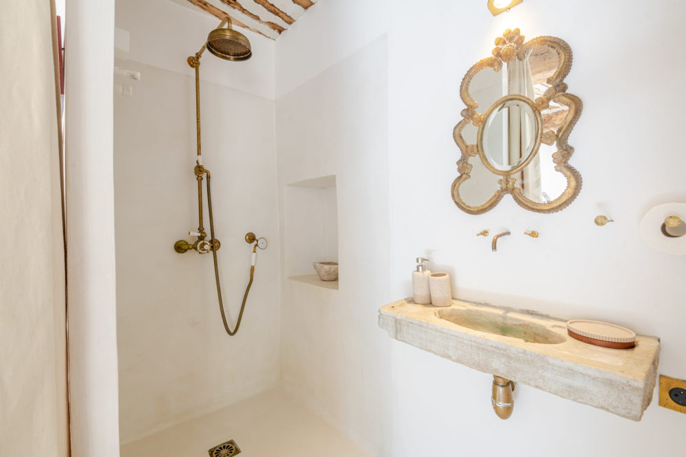 Photographs of Domaine des Saisons villa in Provence - Image 23 of 52